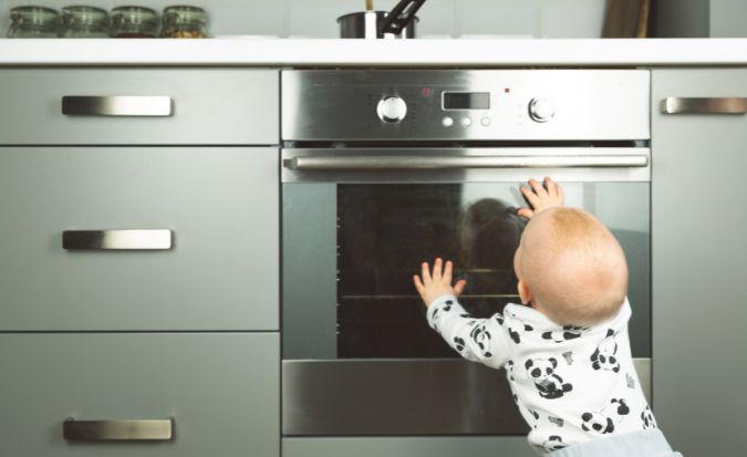 Ne kockáztass! Villanytűzhely bekötése Villanytuzhely bekotese002